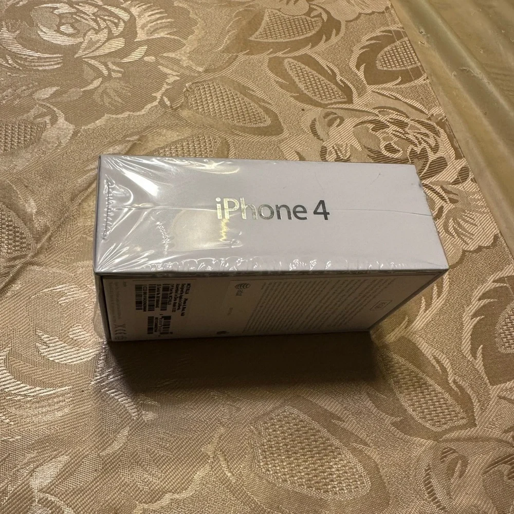 Apple iPhone 4 Box Only